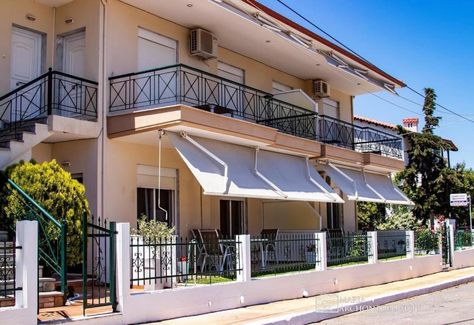 Starry Coast Apartments Неа Потидея Екстериор снимка