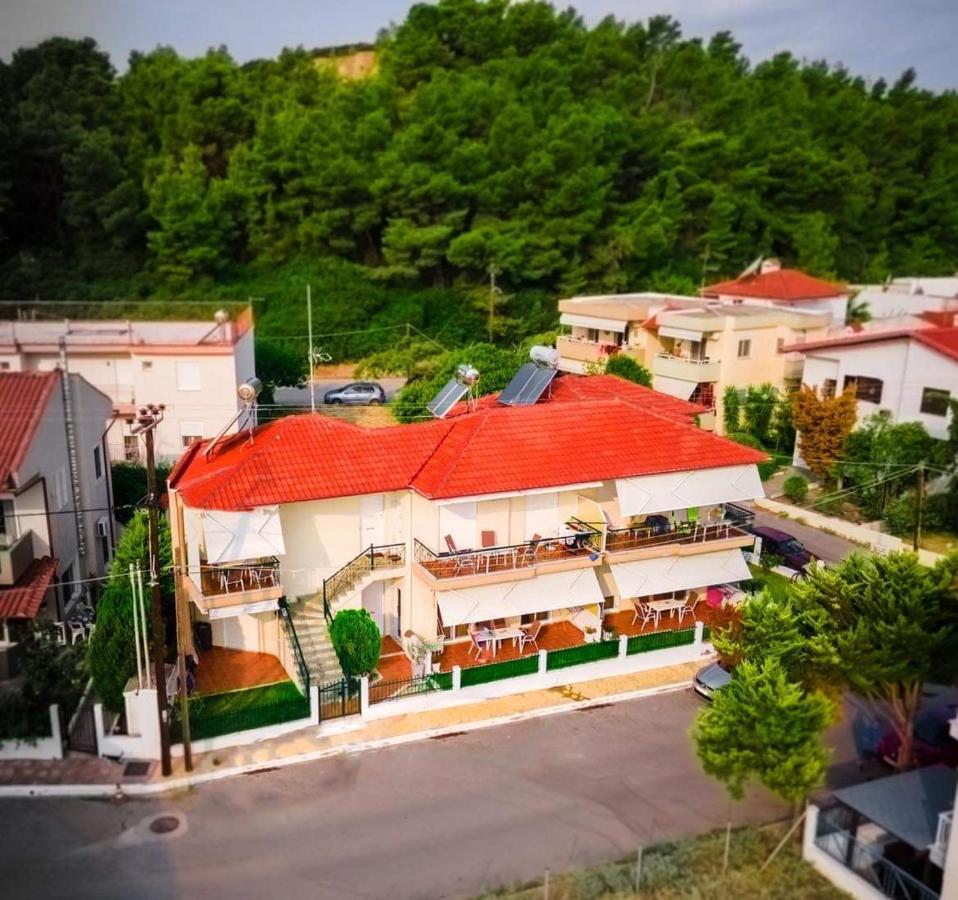 Starry Coast Apartments Неа Потидея Екстериор снимка