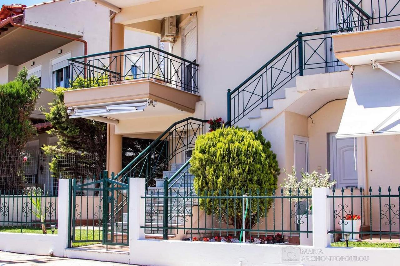 Starry Coast Apartments Неа Потидея Екстериор снимка