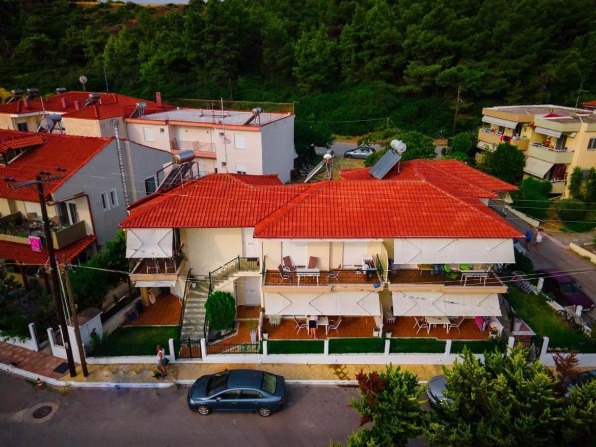 Starry Coast Apartments Неа Потидея Екстериор снимка