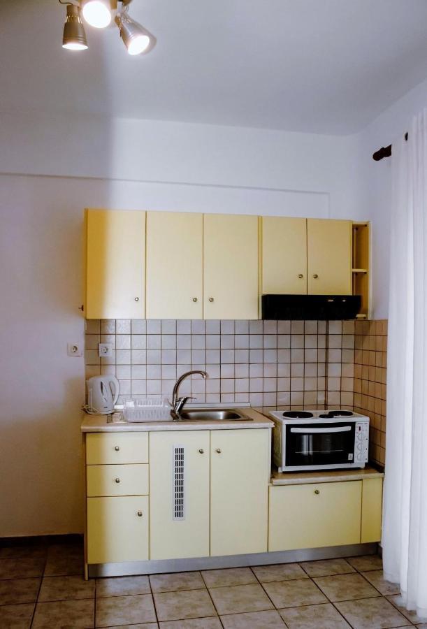 Starry Coast Apartments Неа Потидея Екстериор снимка