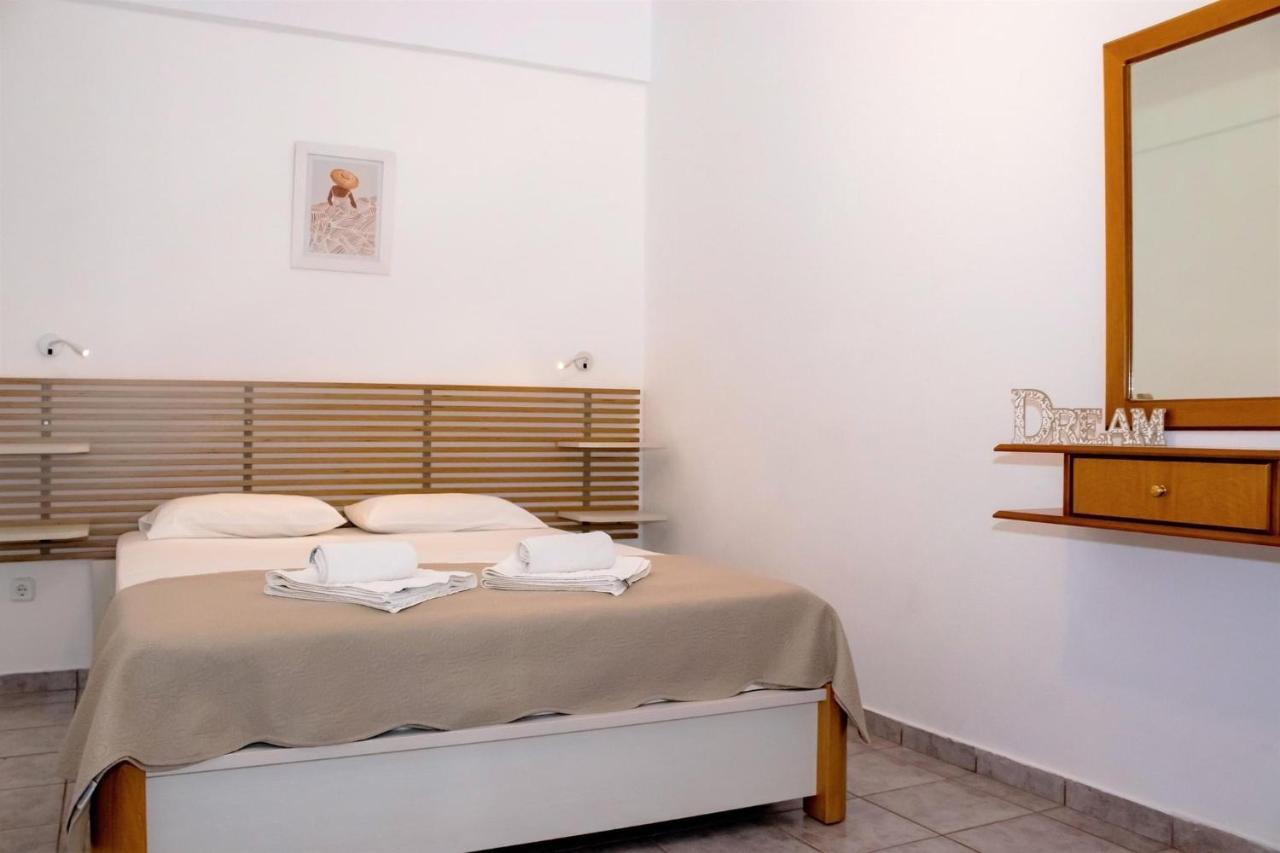 Starry Coast Apartments Неа Потидея Екстериор снимка